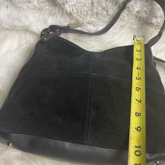 Tignanello leather suede black shoulder bag extended brown suede side zipper. - Picture 9 of 14